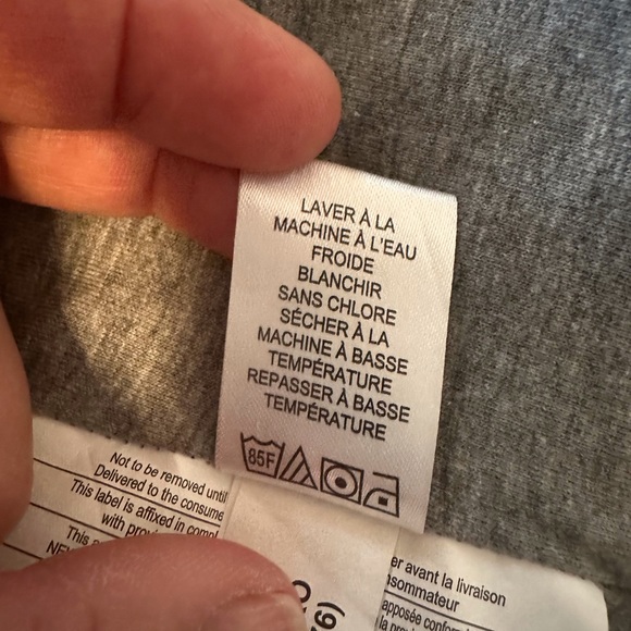 Natural Reflections Women’s Red/Black Checkered Puffer vest Size S/P - Picture 5 of 9